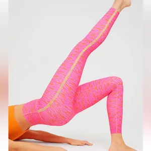 OFFLINE by Aerie Hi Rise Goals Crochet Inlay Neon Pink 7/8 Leggings Sz M 💛🎀 thumbnail 3