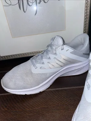 Nike Quest 3 Women’s Running Shoes Sneakers Size 8.5 Platinum / Metallic Silver thumbnail 6