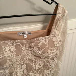 Madden Girl Lace Nude Lining Long Sleeve Top thumbnail 5