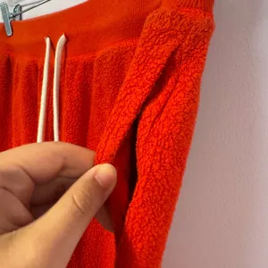 Red aerie‎ textured straight leg pants thumbnail 2