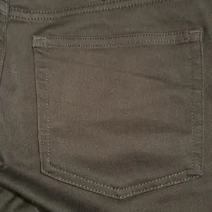 J. Crew Women’s Mid-rise slim jean in 2003 super-stretch black Size 26 NWOT Flaw thumbnail 7