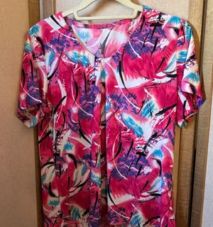 Women's Pink Abstract Print Short-Sleeve Top Large thumbnail 1