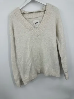 Aerie Cream V Neck Sweater Size Medium Oversized Boho thumbnail 7