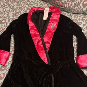 Playboy Bunny Smoking Jacket/Robe  thumbnail 4