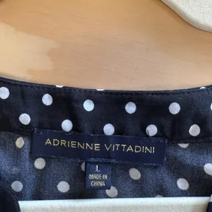 Adrienne Vittadini Polka Dot Roll‎ Tab Sleeve Blouse Black White VW31239 Large thumbnail 6