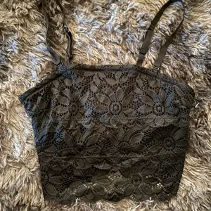 SO | Pretty Little Layers - Black Lace Camisole Top - Size XS - NWOT thumbnail 1