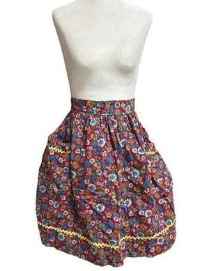 Vintage Apron With Pocket Handmade Red Floral With Pockets thumbnail 1