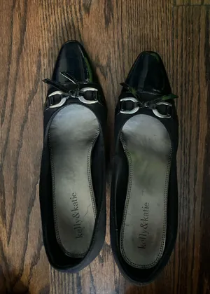 Kelly and Katie Black Bow Heels thumbnail 1