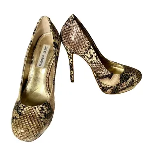 Steve Madden Snake Print Heels Sz 6.5 Stiletto Worn By Actress Less Than 2 Hrs thumbnail 1