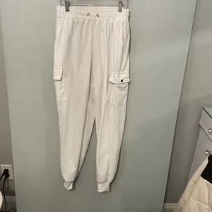New Look Women Joggers White Cargo Pocket Elastic Waist Size Large thumbnail 2