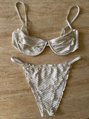Toasted Coconut Ivory Textured Underwire Top & Bikini Bottom thumbnail 1