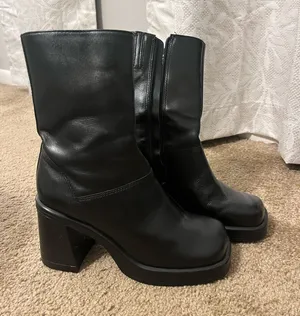 Steve Madden Black heeled booties thumbnail 1