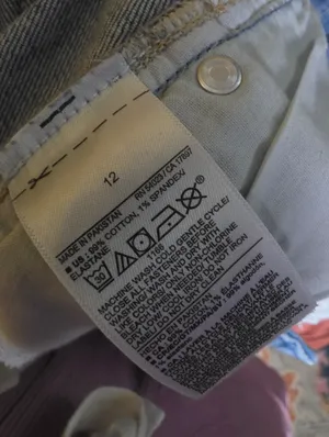 Old Navy High Rise OG Straight Jean Short thumbnail 5