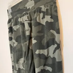 Lululemon Pants Green‎ Camo Joggers Ready To Rulu Size 0 thumbnail 5