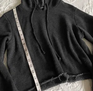 Brandy Melville Cropped Pullover Hooded Sweatshirt thumbnail 5