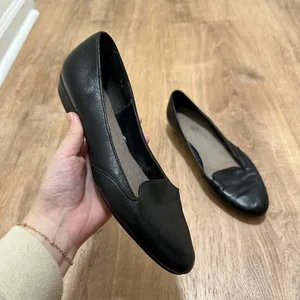 NATURALIZER‎ | Women's Black Leather Classic Slip On Loafer Flats, Size 7 thumbnail 2