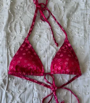 Pink Floral Tilly’s XS Bikini top thumbnail 1