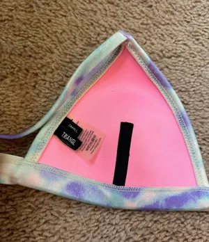 Swimwear thumbnail 4