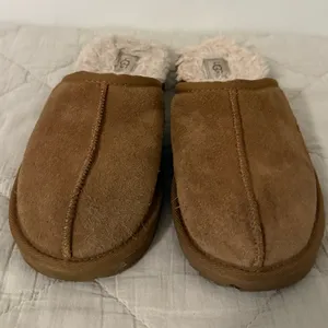 UGG Brown Slippers with Cream Lining thumbnail 1