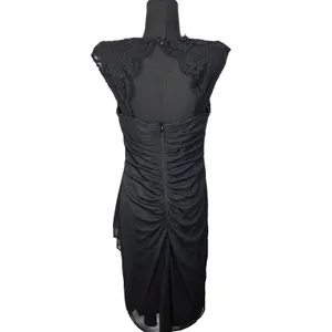 Black Lace Cap Sleeve Dress Sz 8 Cowl Neck Ruched Flattering Cocktail HOCO Gala thumbnail 4