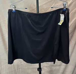 Women’s Black Athletic Skort with Built-In Shorts thumbnail 1