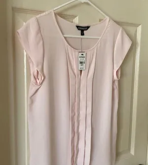 EXPRESS Blouse Work Top Pale Pink Size XS Notch Pleat Business Formal Shirt NWT thumbnail 3