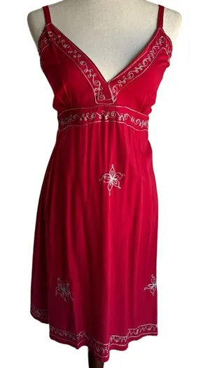 Sleeveless Red Embroidered V-Neck Mini Dress thumbnail 1