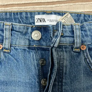 ZARA flare jeans thumbnail 2