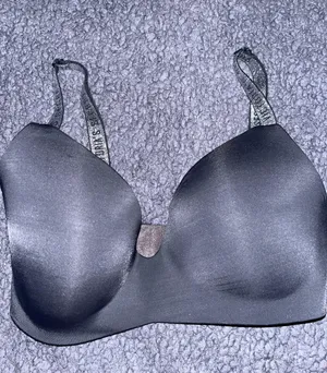 Victorias Secret Bra thumbnail 1