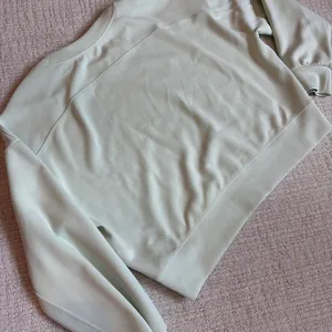 Lululemon light green crewneck  thumbnail 3