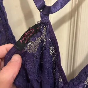 Avidlove Purple Lace criss cross strap Chemise - size medium thumbnail 2