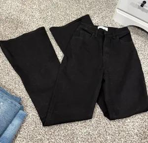 Abercrombie High-Rise Jeans Black Curve Love Ultra thumbnail 1