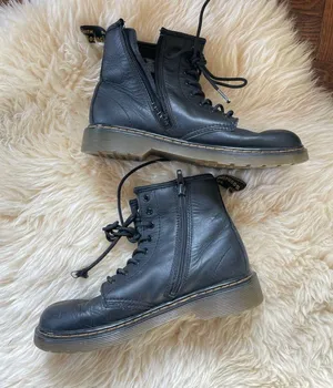 Doc Dr Martens Air Wair Black 1460 W Nappa Leather Lace-Up Boots EU 36 thumbnail 5