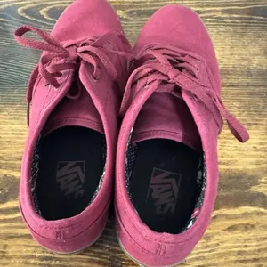 Vans Burgundy Sneakers‎ Size 8 thumbnail 5