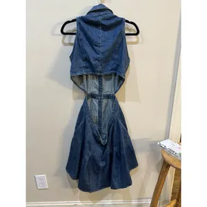 Urban Revivo COTTON STRETCHABLE‎ DENIM CUT-OUT SLEEVELESS BUTTON FRONT DRESS thumbnail 6