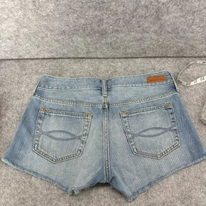 Abercrombie & Fitch boyfriend Jean Shorts size 26 100% cotton thumbnail 2