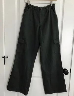 Made‎ In Italy Cargo Pants Women’s M Gray Subdued Green Size M thumbnail 1