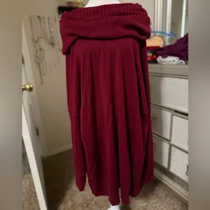 Red‎ off shoulder pullover sweater Red Size 2X thumbnail 4