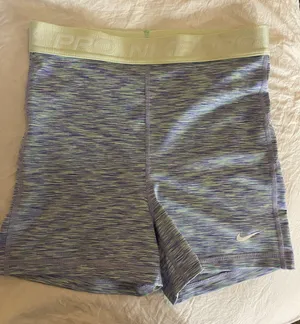 High-Waisted Nike Pro Spandex thumbnail 1