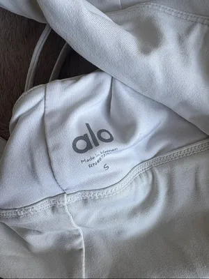 Alo Yoga white Sports Bra Size Small thumbnail 2