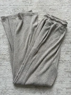 Trendy Queen Ribbed Knit Wide-Leg Pants Lounge Set (Size Small) thumbnail 4