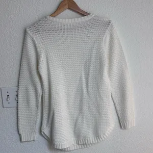 Women's White Cable Knit Sweater Size M thumbnail 6