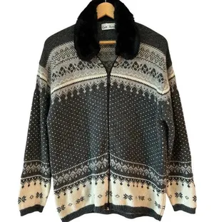 Women’s Vintage Lambswool Angora Blend Fairisle Cardigan Sweater Faux Fur Collar thumbnail 1