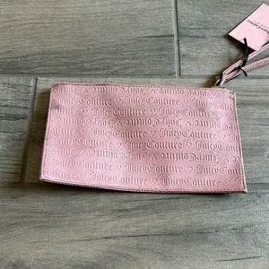 Juicy couture blush heart forget me not wristlet thumbnail 4