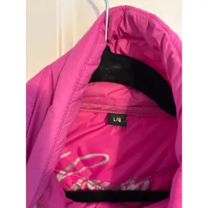Guess Womens Fuchsia‎ Pink Quilted Puffer Jacket Heart Padlock Zip Size Large thumbnail 3