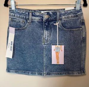 Denim skirt thumbnail 1