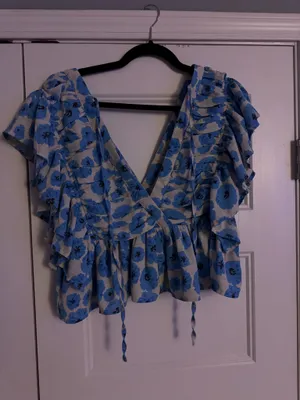 Boutique Top thumbnail 2