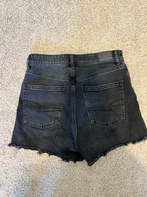 American Eagle black jean shorts size 2 thumbnail 2