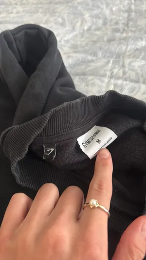 Black Gymshark Crewneck Sweatshirt thumbnail 4