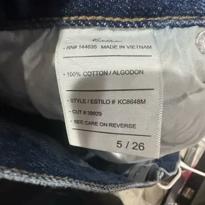 KanCan Women's Distressed Denim Boyfriend Jeans-NWOT thumbnail 3